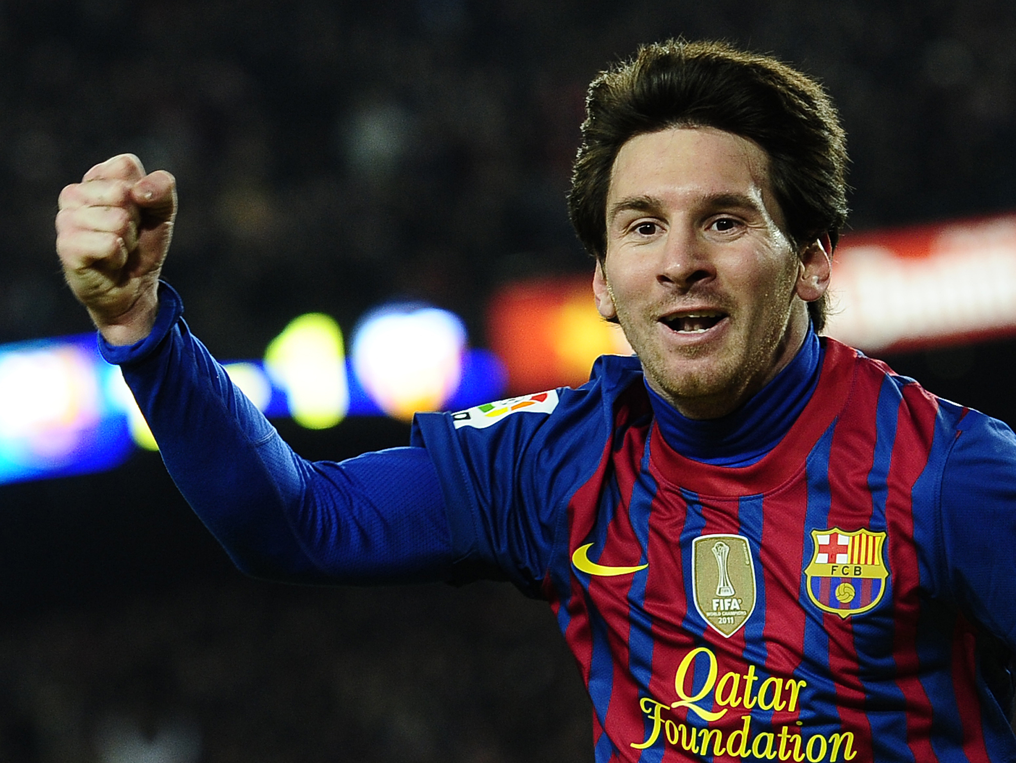 Messi har gjort ett mål med huvudet. 35 har han åstadkommit med sin känsliga vänsterfot och fem stycken har han gjort med högern.