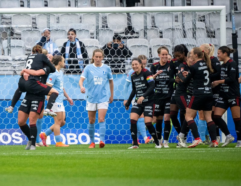 Malmöspelarna deppar efter Piteås kvittering.