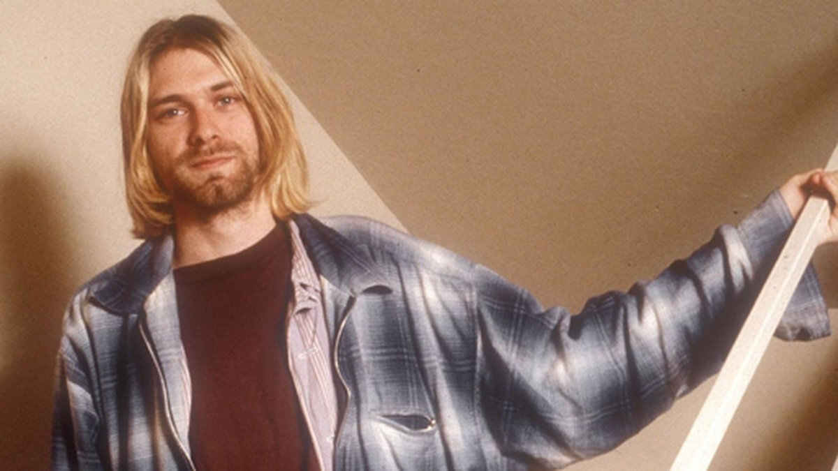 Den nya fotograferingen där Spencer återskapar omslagsfotograferingen ägde rum i The Rose Bowl Aquatics Center in Pasadena. Här ser vi Nirvanas sångare Kurt Cobain i Seattle den 13 augusti 1993.
