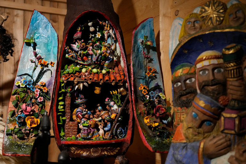 Julkrubba av en konstnär från Peru.