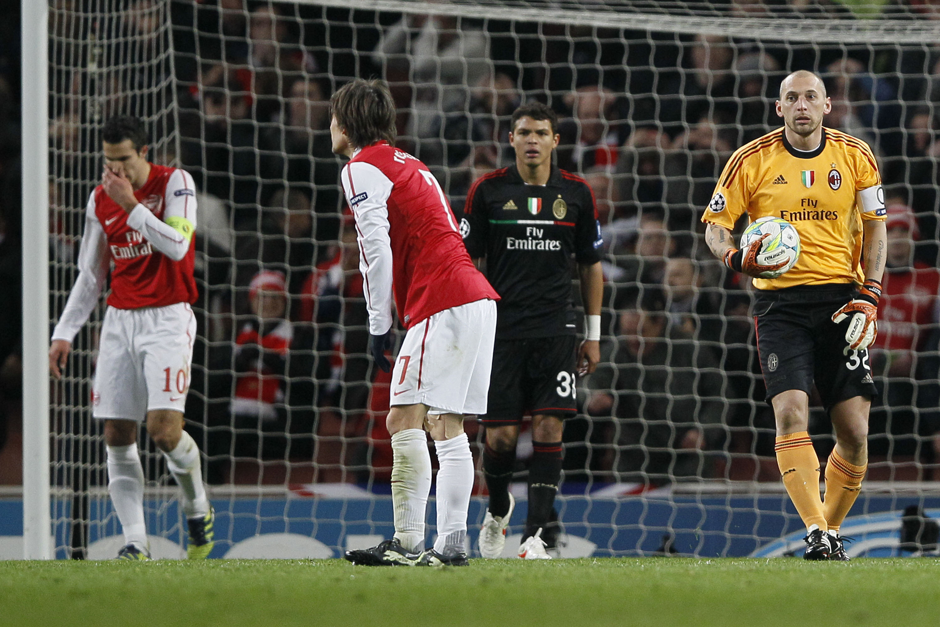 Arsenal letade efter ett 4-0-mål och försökte sätta baljan som skulle ta mötet till förlängning. Men det gick bara inte.