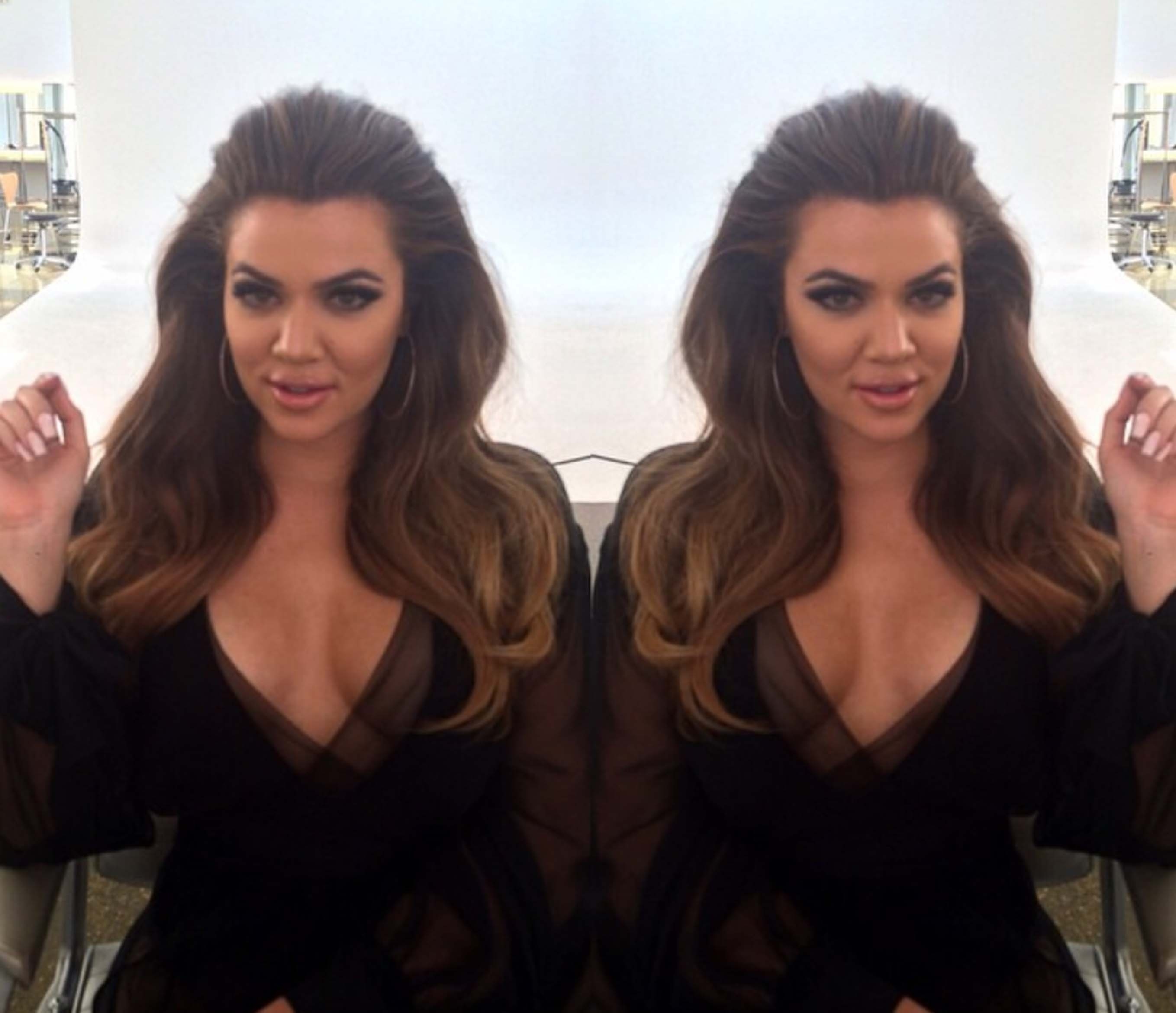 Khloe Kardashian i fluffigt hår. Khloe Kardashian i fluffigt hår.