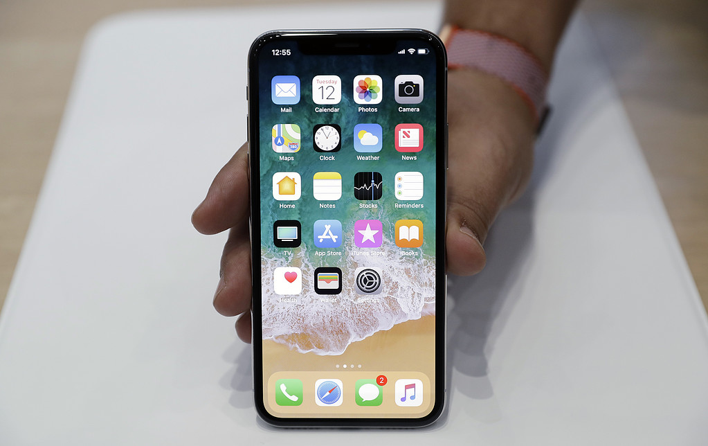 iPhone X ryktas komma i en budgetvariant nästa år. iPhone X ryktas komma i en budgetvariant nästa år.