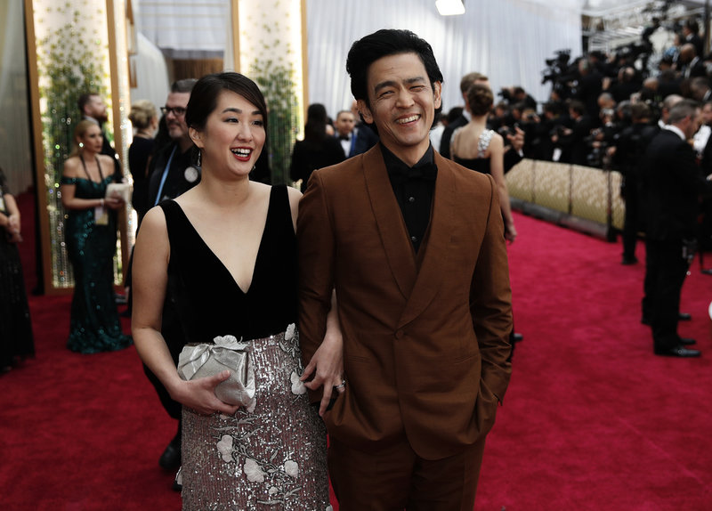 John Cho tillsammans med hustrun Kerri Higuchi på Oscarsgalan 2020. Arkivbild.