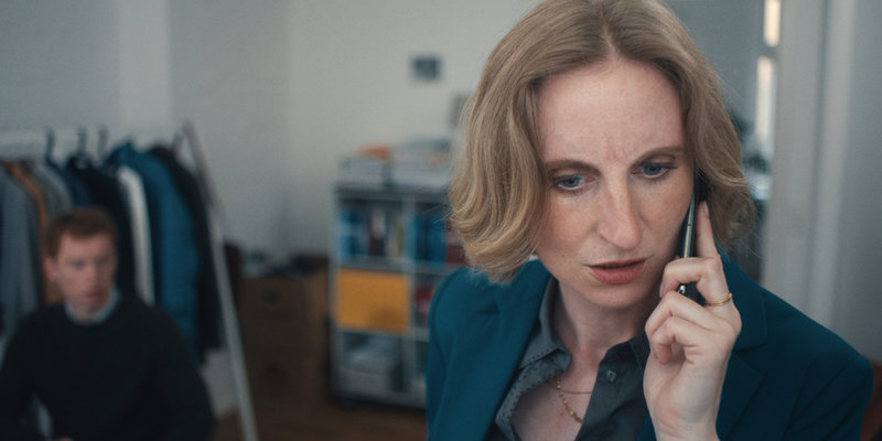 Rikke (Rikke Eberhardt Isen) får sig en chock i "Generationer". 