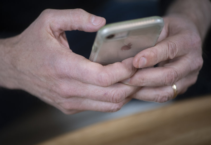 En felaktig Swish kan i själva verket vara ett försök till penningtvätt. Foto: Fredrik Sandberg/TT En felaktig Swish kan i själva verket vara ett försök till penningtvätt. Foto: Fredrik Sandberg/TT