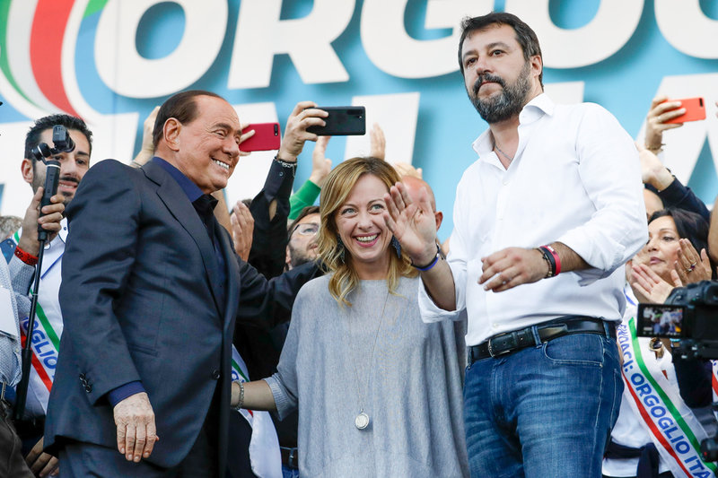 Silvio Berlusconis Forza Italia, Giorgia Melonis Italiens bröder och Matteo Salvinis Lega kan tillsammans komma att styra Italien. Bild från 2019.