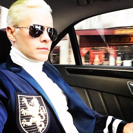 Jared Leto visar sitt nya blonderade hår. Hm... Jared Leto visar sitt nya blonderade hår. Hm...