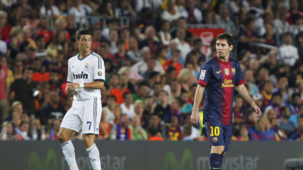 Den eviga kampen mellan Cristiano Ronaldo och Lionel Messi fortsätter. Båda två är nominerade till Ballon d'Or.