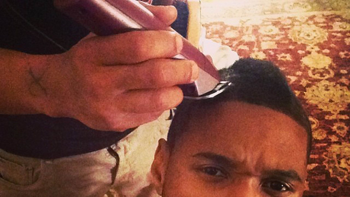 Usher skaffade sig ny frisyr. 