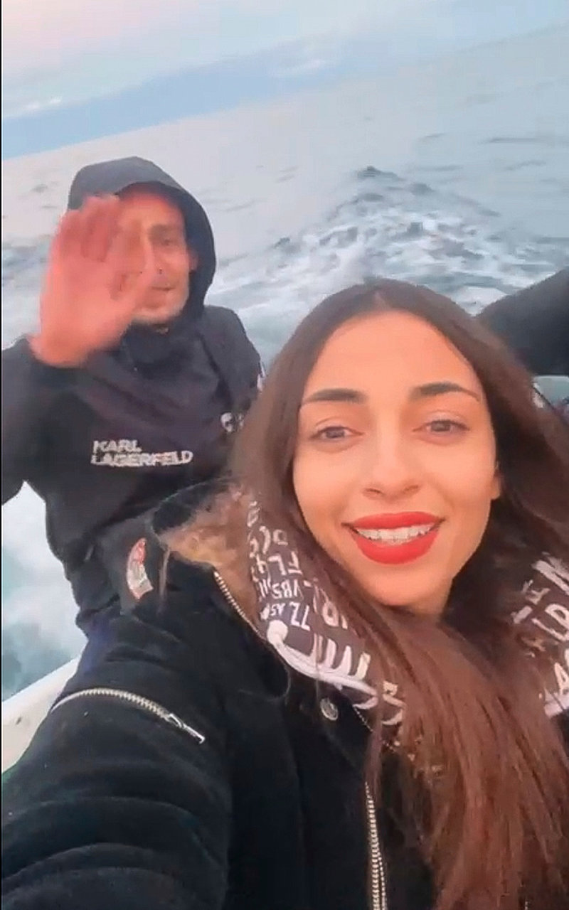 Chaima Ben Mahmoudes selfies från den farliga migrationen över Medelhavet i december har blivit uppmärksammade, inte minst på hennes egna sociala medier.