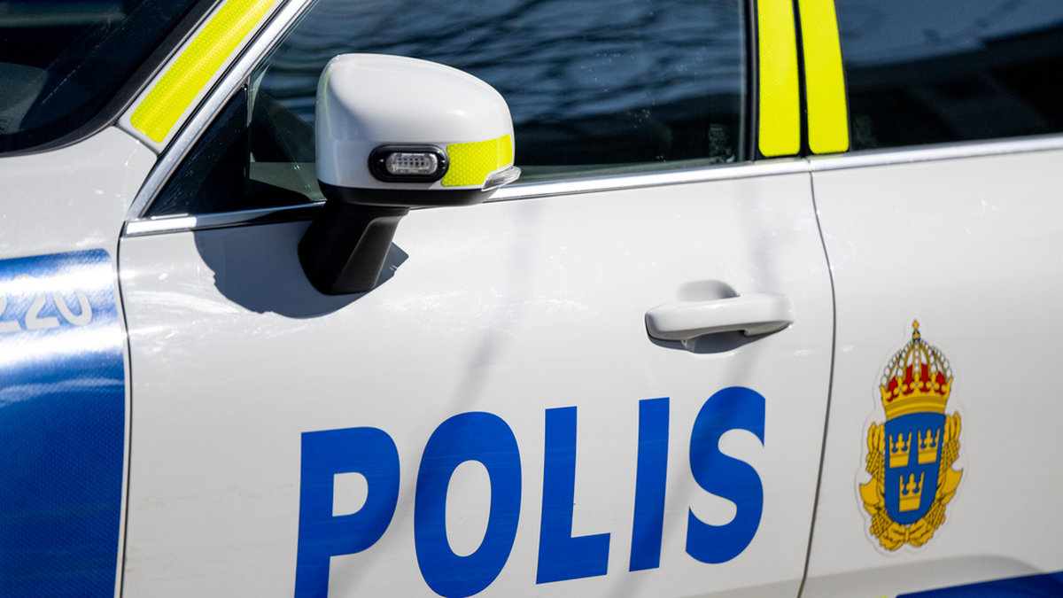 Polisanställd misstänks för våldtäkt och sexuellt ofredande