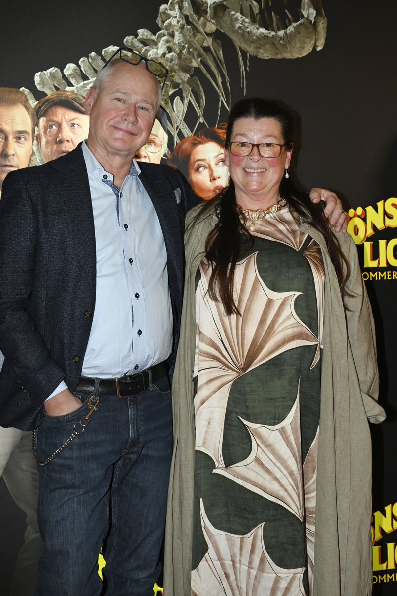 Robert Gustafsson med frun Lotta Gustafsson. Foto: Fredrik Sandberg/TT Robert Gustafsson med frun Lotta Gustafsson. Foto: Fredrik Sandberg/TT