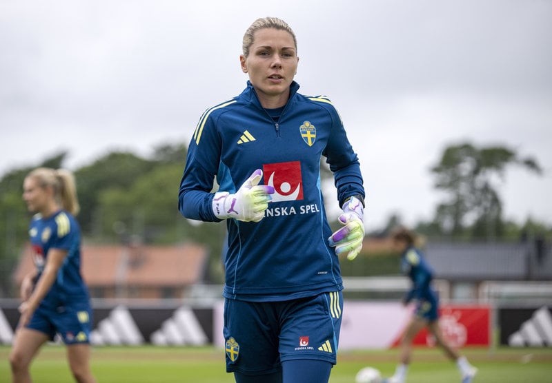 Jennifer Falk är målvakt i landslaget i fotboll. Foto Johan Nilsson/TT Jennifer Falk är målvakt i landslaget i fotboll. Foto Johan Nilsson/TT