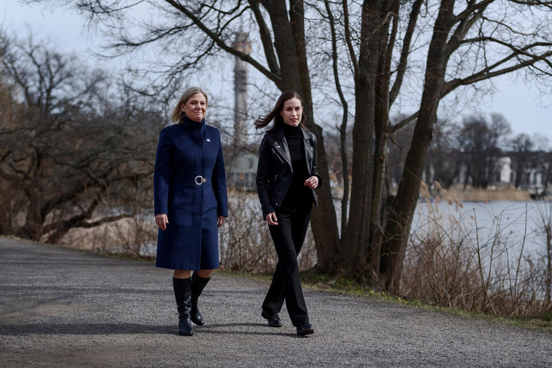 Statsminister Magdalena Andersson (S) när hon nyligen tog emot sin finländska kollega och partikamrat Sanna Marin i Stockholm. Arkivbild