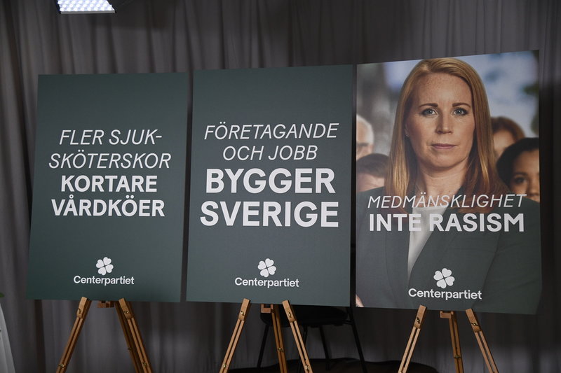 Centerpartiet presenterar årets valaffischer.