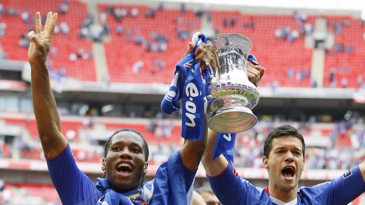 2010 vann han FA-cupguld med Chelsea