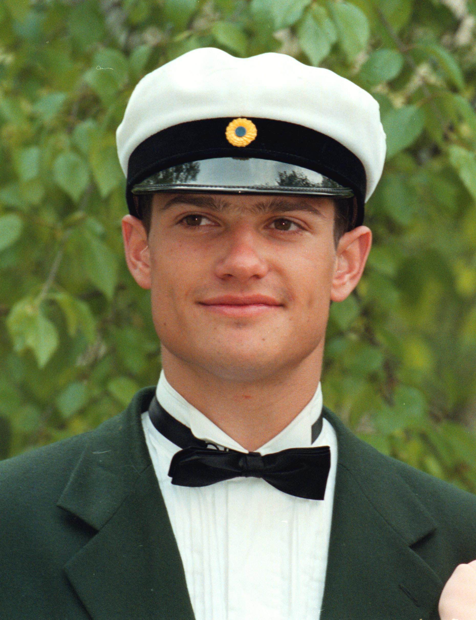 Carl Philip tar studenten. Carl Philip tar studenten.