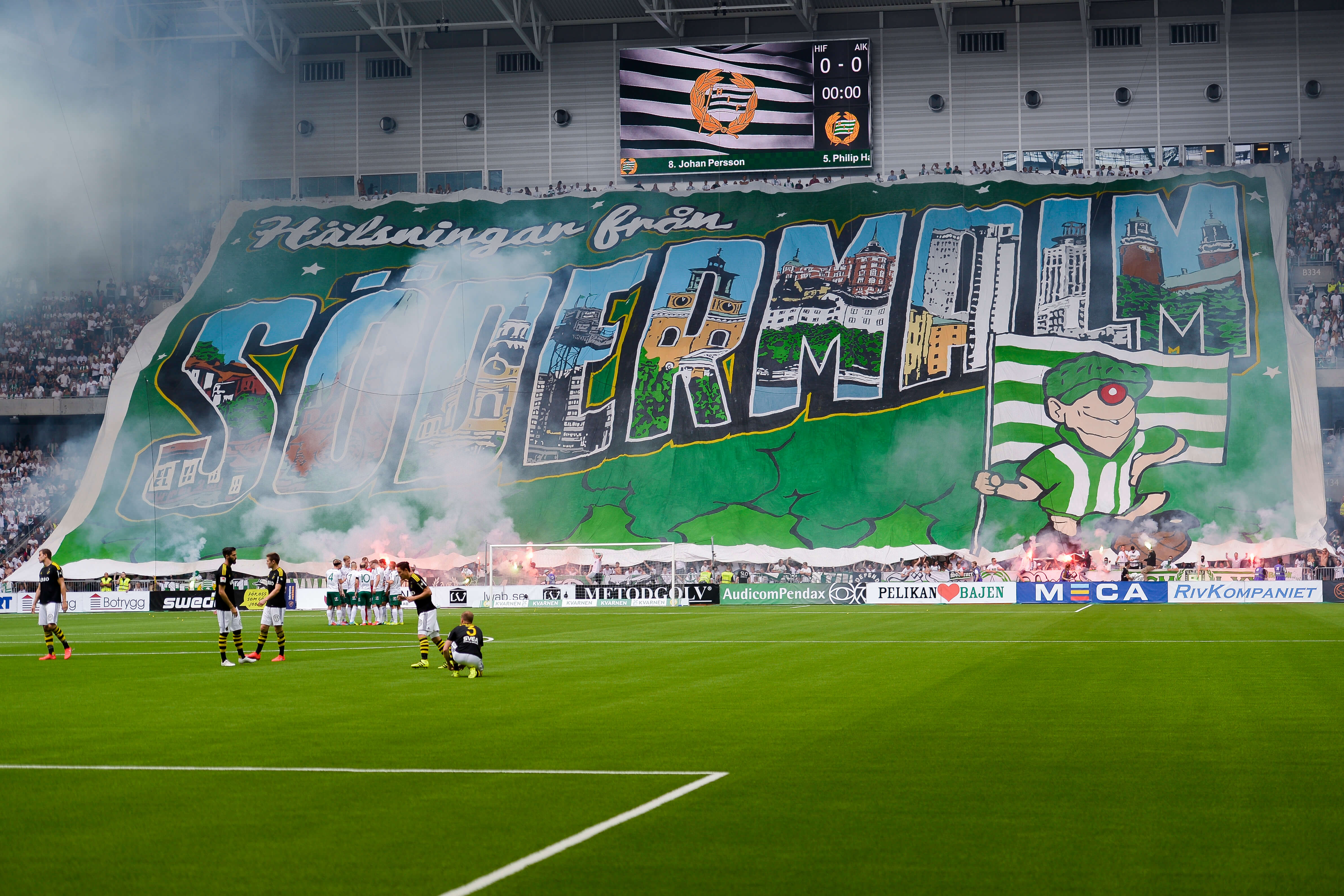 3. Hammarby. Otroligt jämt i topp och den här skulle lika gärna kunna kommit etta men lite för enkelt för att knipa första platsen. Stort plus för det färglada i kombinationen med bengaler som skapar lite mer rörelse. 3. Hammarby. Otroligt jämt i topp och den här skulle lika gärna kunna kommit etta men lite för enkelt för att knipa första platsen. Stort plus för det färglada i kombinationen med bengaler som skapar lite mer rörelse.