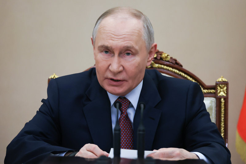 Vad stämmer i ryktena om Putin och Epstein? Foto: Vyacheslav Prokofyev/AP/TT