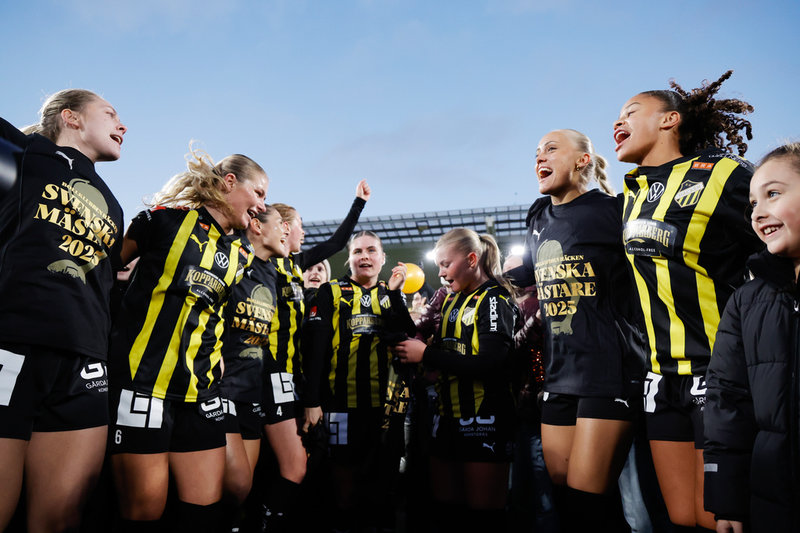 Häcken fick fira SM-guldet i höstas.