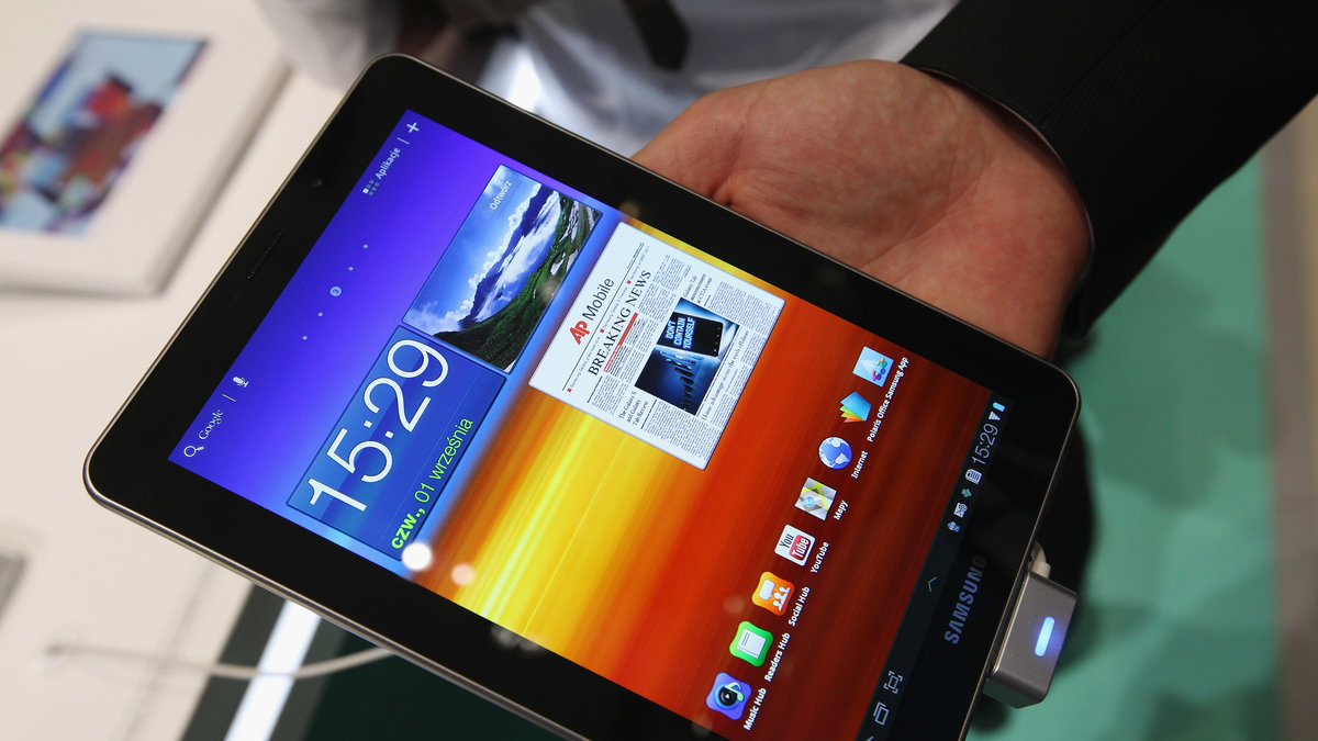 Samsungs Galaxy Tab 7.7 får inte längre säljas i EU - den är för lik en iPad.