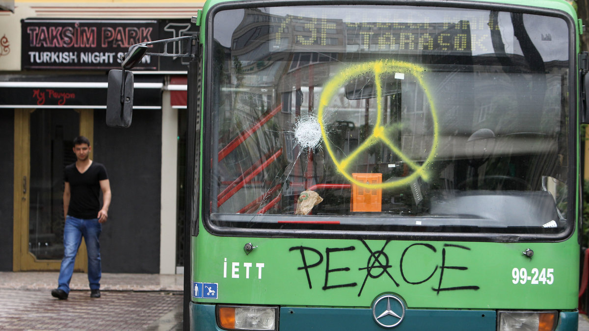 Fredstecknet på en buss.