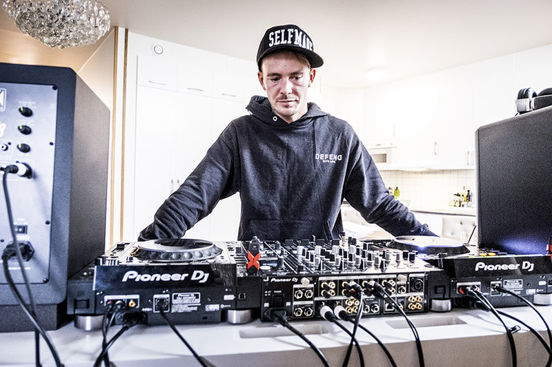 Joakim Lundell Joakim Lundell
