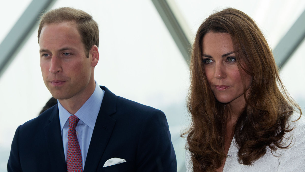 – Sårade, chockade, arga och äcklade – det är Prins William och Kate Middletons reaktioner över att de blev smygfotograferade. 