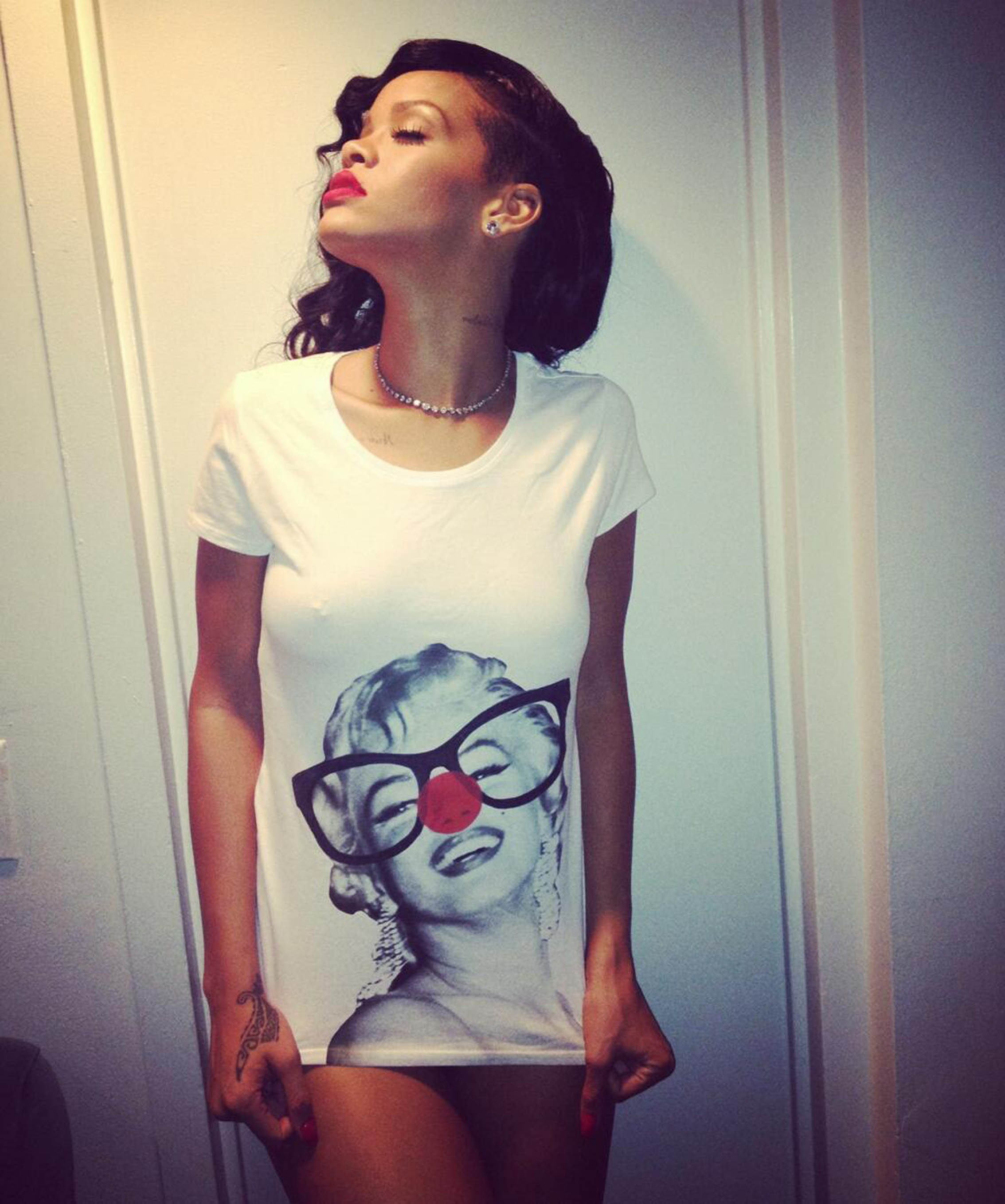 Rihanna firade Red nose-day. Rihanna firade Red nose-day.