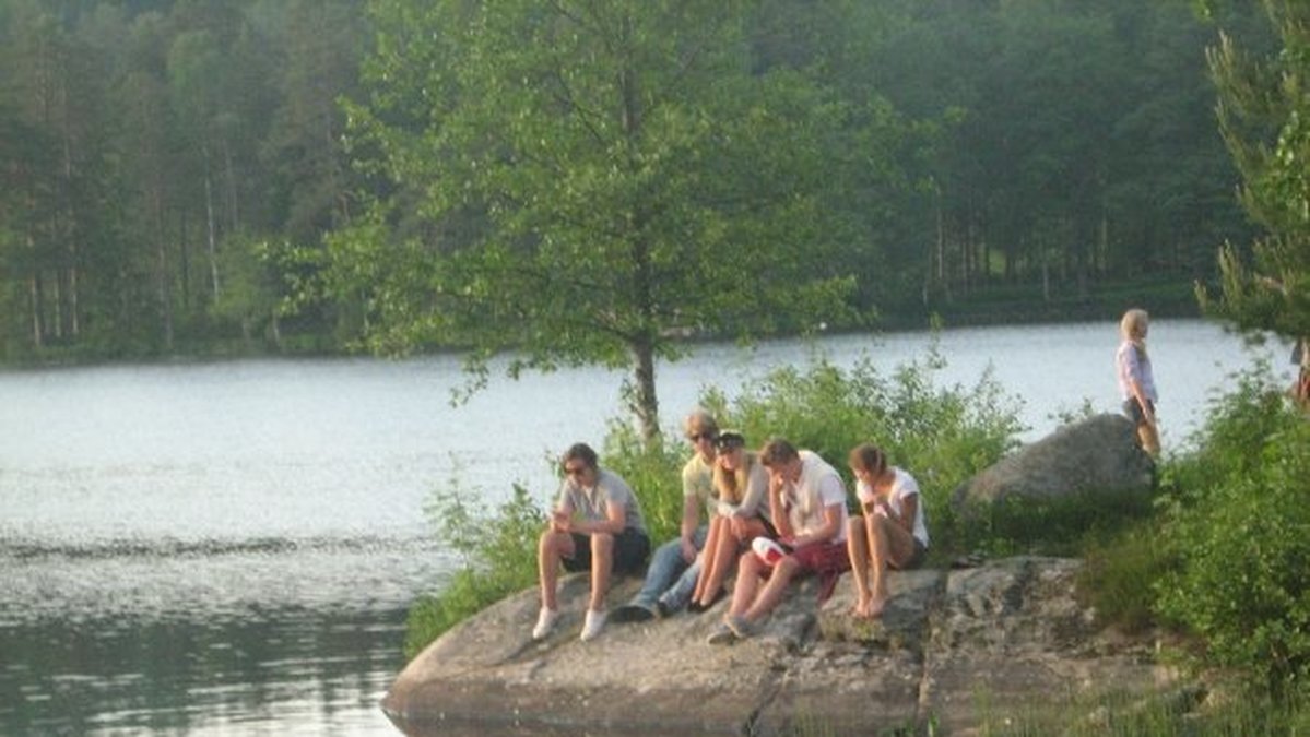 Sista veckorna i tredjering tillbringades på denna klippa i Hållsjön vid Lundsbergs skola. 