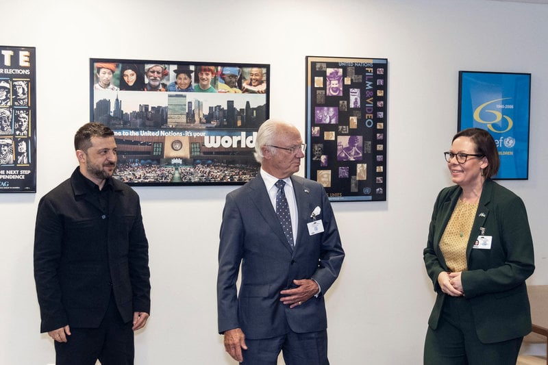 Även utrikesminister Maria Malmer Stenergard (M) fanns med vid mötet med Ukrainas president Volodymyr Zelenskyj.