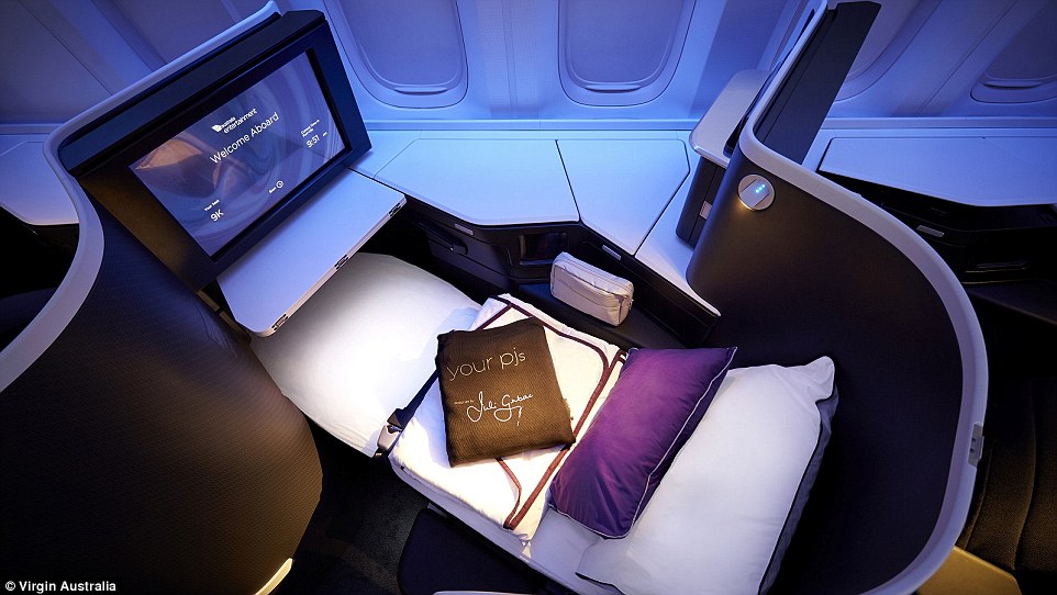 BUSINESS CLASS. 1. Virgin Australia. Bolaget erbjuder en säng, massvis med hyllplats så du kan ställa bort datorn när du äter. Det finns också massa uttag för andra teknikprylar. BUSINESS CLASS. 1. Virgin Australia. Bolaget erbjuder en säng, massvis med hyllplats så du kan ställa bort datorn när du äter. Det finns också massa uttag för andra teknikprylar.
