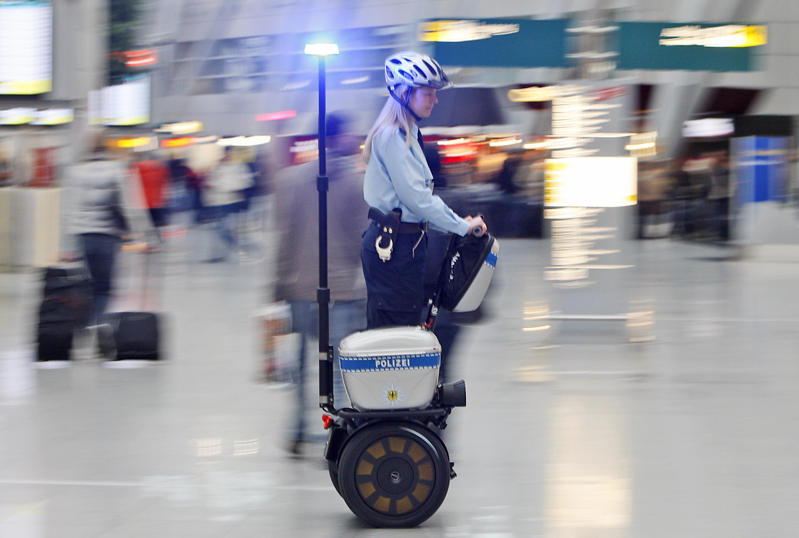 Den tyska polisen använder sig redan av Segways på flygplatser.