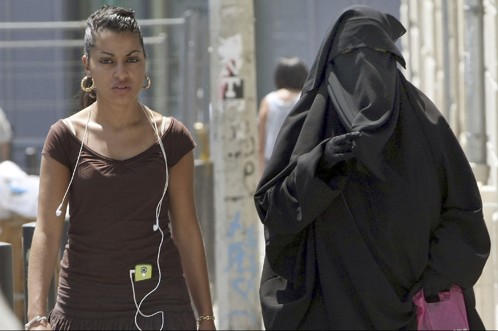 Islamofobi, Niqab, Burka, Frankrike, Muslimer, Belgien, Islam