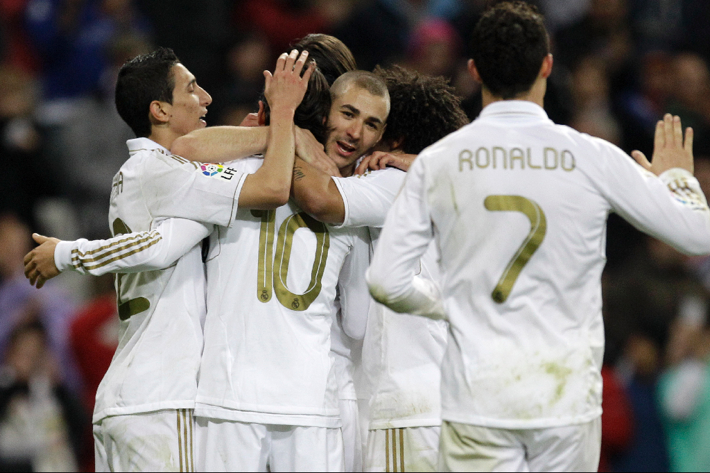 Real Madrid har viftat bort i stort sett alla lag på vägen till Champions League-semifinalen. Nu ställs de mot ett Bayern München som vill ta revansch efter den förlorade guldstriden i Bundesliga. Real Madrid har viftat bort i stort sett alla lag på vägen till Champions League-semifinalen. Nu ställs de mot ett Bayern München som vill ta revansch efter den förlorade guldstriden i Bundesliga.