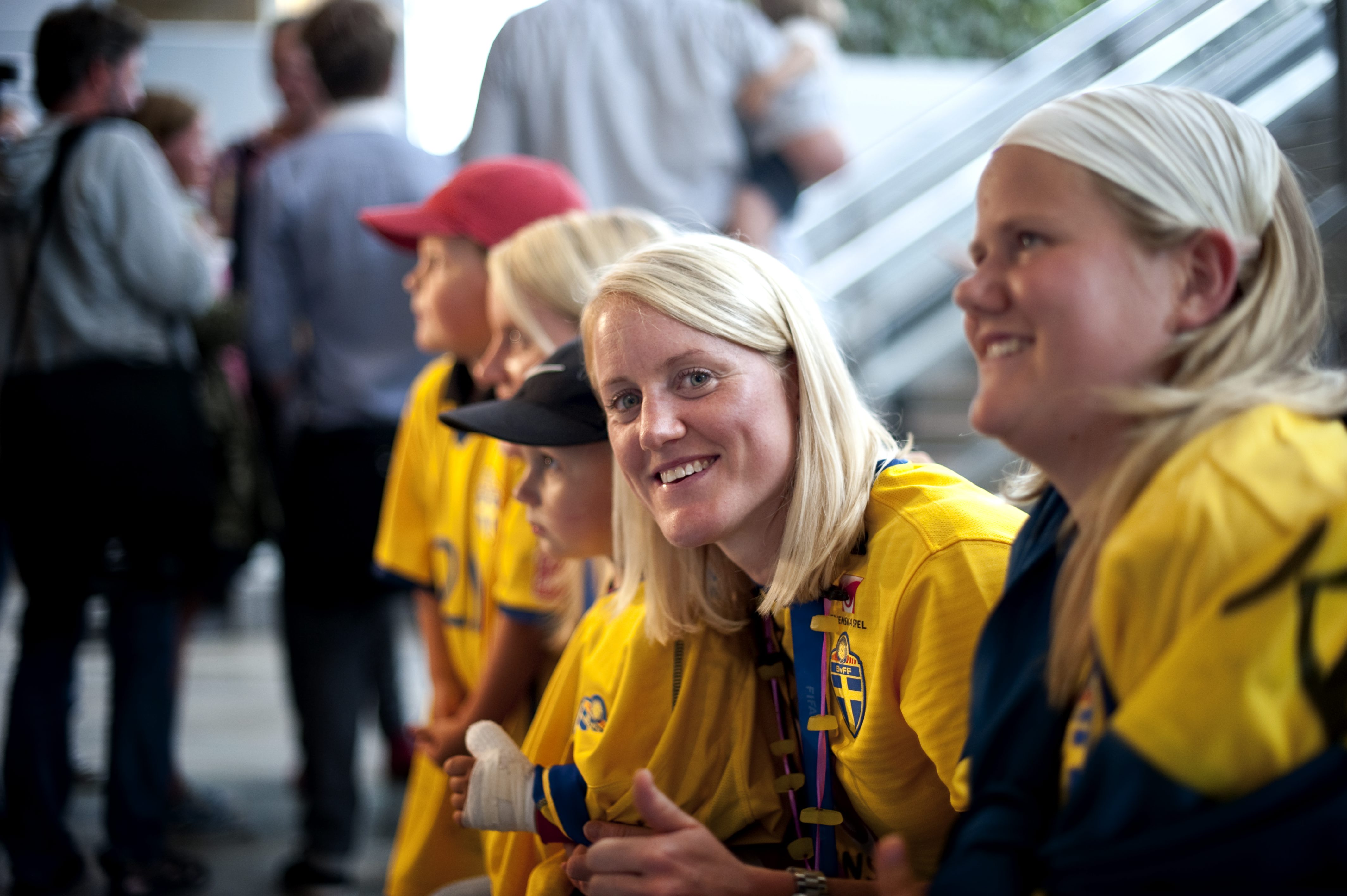 Här hyllas svenskorna när de återvände från äventyret i Tyskland. Här hyllas svenskorna när de återvände från äventyret i Tyskland.