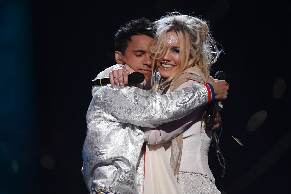 Jon Henrik Fjällgren Melodifestivalen med Aninia Jon Henrik Fjällgren Melodifestivalen med Aninia