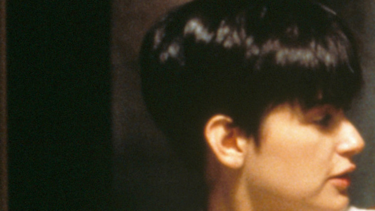 Demi Moores näsa i profil i slutet av 90-talet.