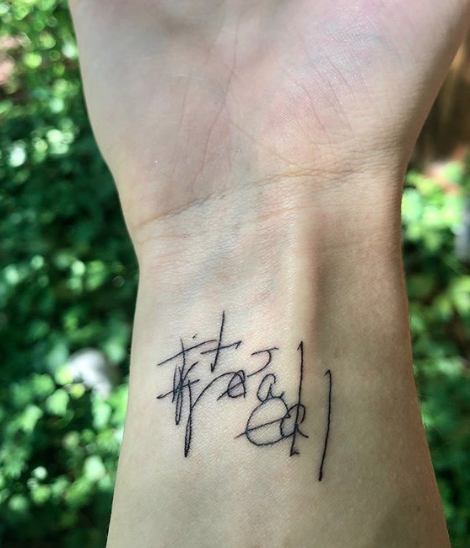 Madies tatuering. Madies tatuering.