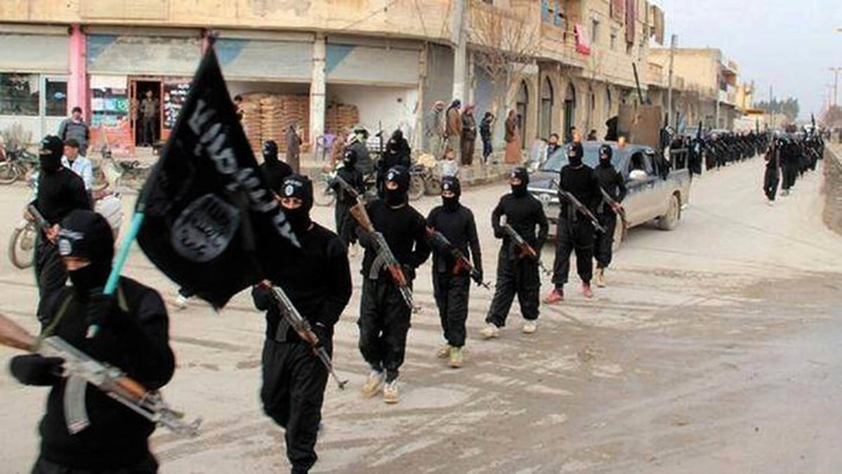 Bilden visar IS-soldater.