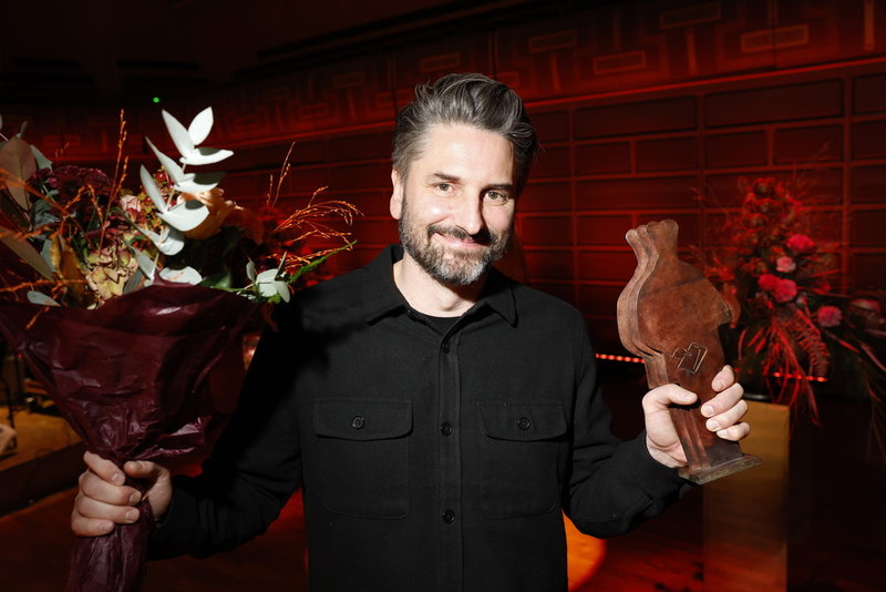 Andrev Walden fick 2023 Augustpriset för årets svenska skönlitterära bok för romanen "Jävla karlar".