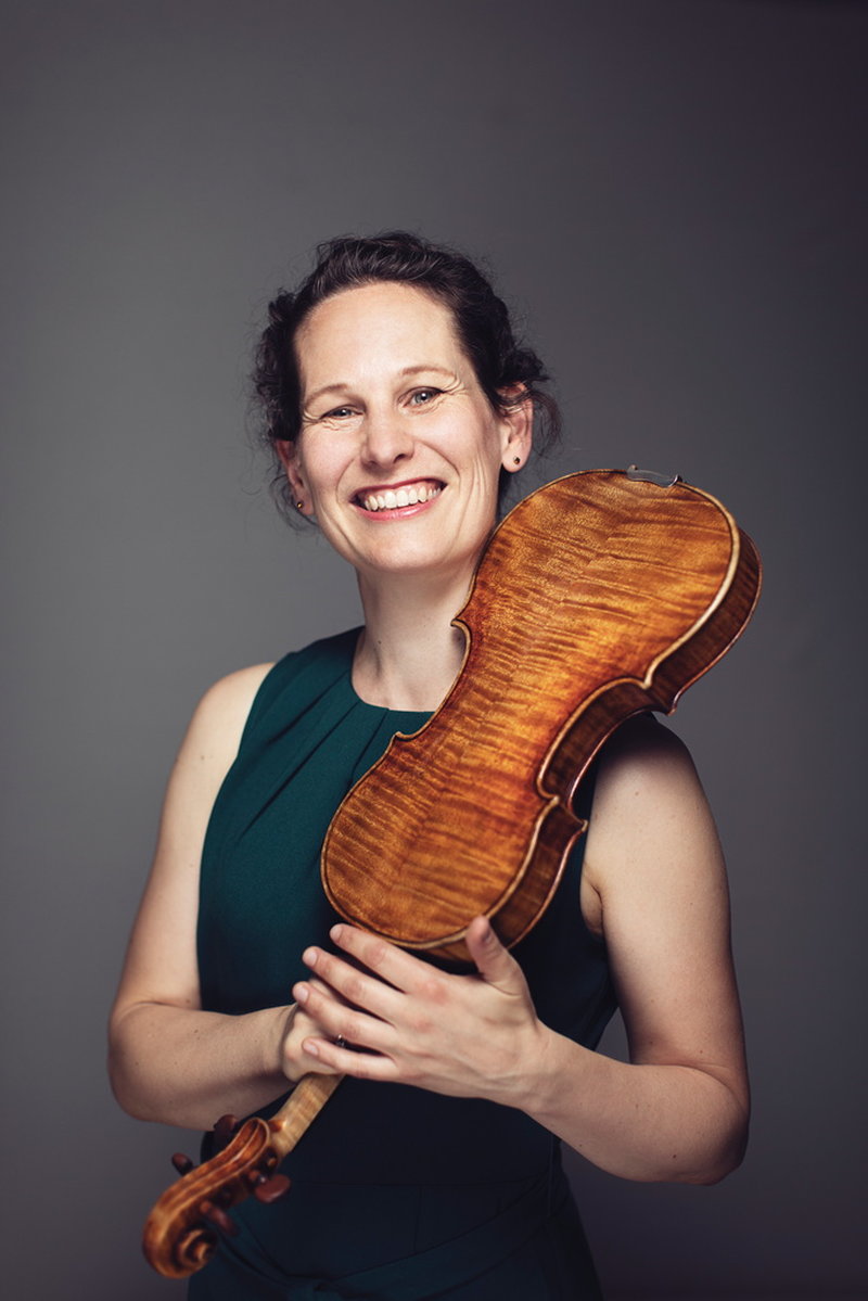 Konsertmästaren och violinisten Malin Broman. Pressbild.