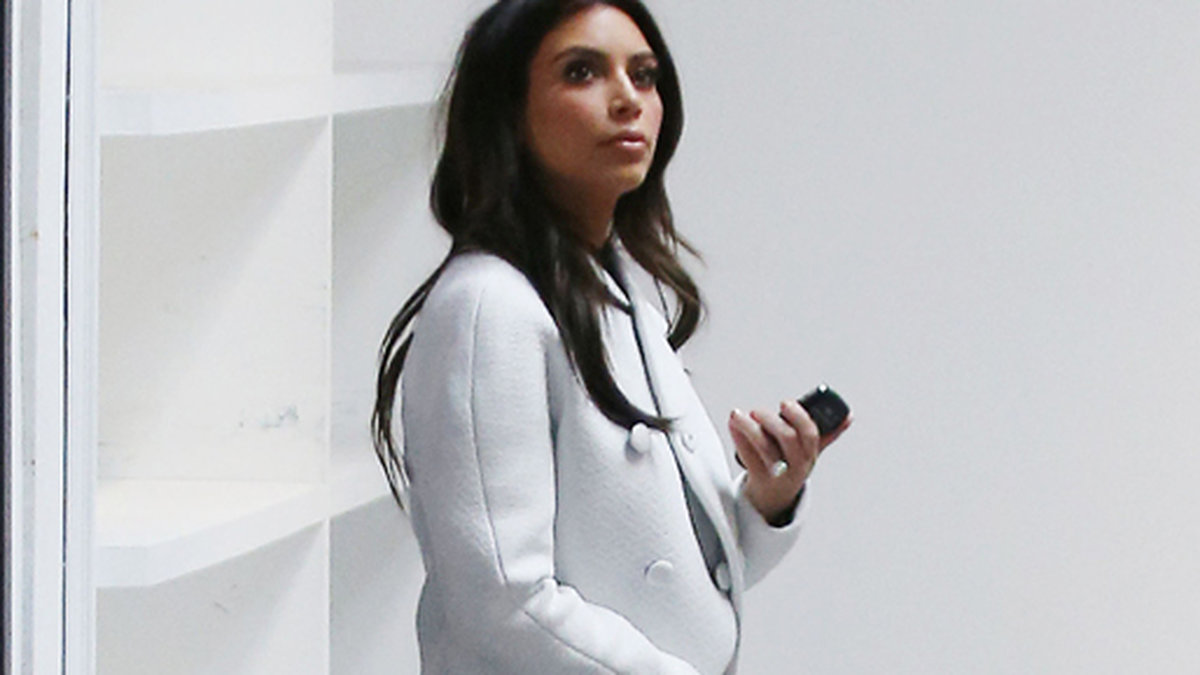 Kim Kardashian är ute och ränner i New York.