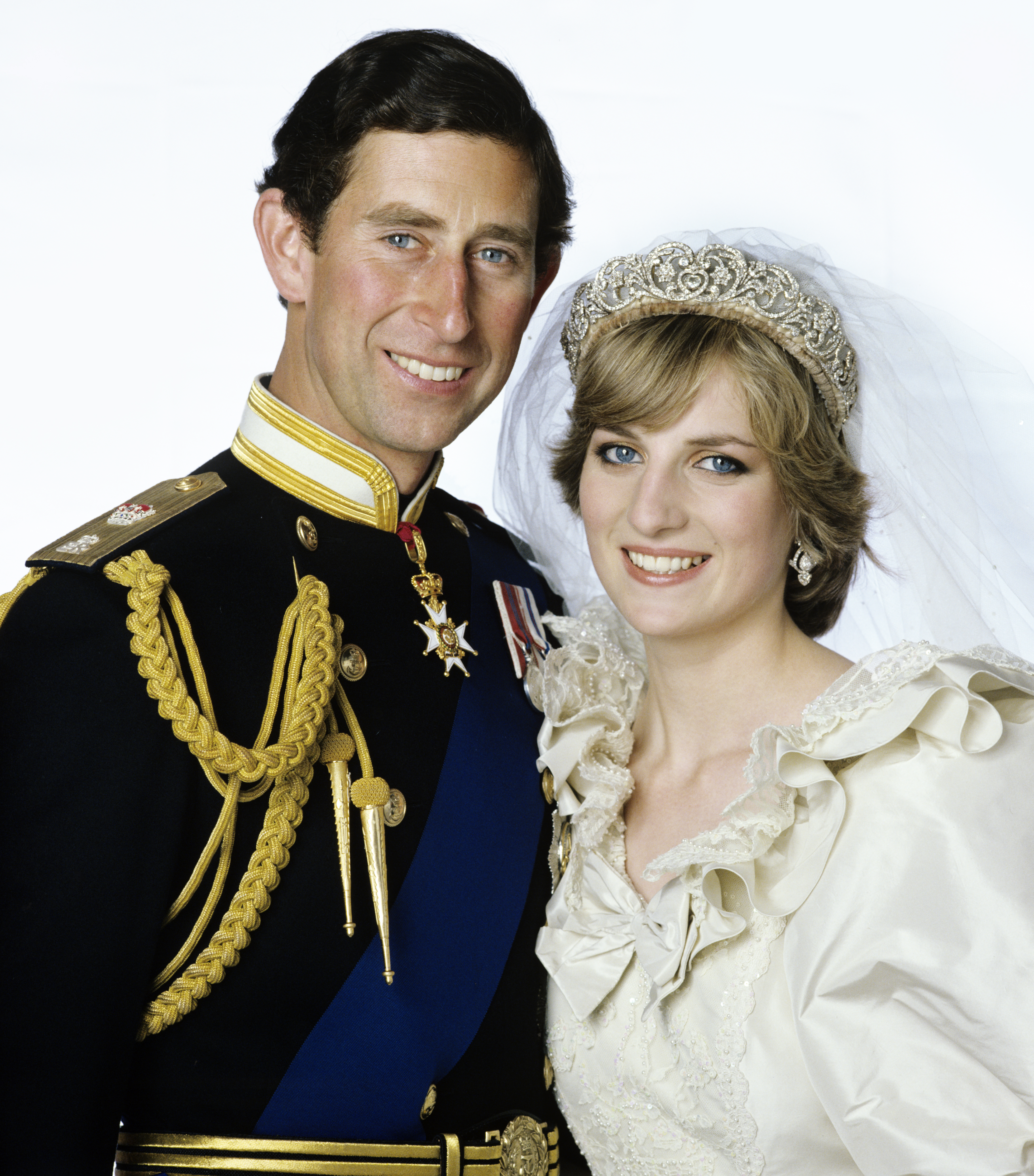 1. Och sist men inte minst: För svindlande höga 700 700 000 kronor gifte sig Prince Charles och Lady Diana. 1. Och sist men inte minst: För svindlande höga 700 700 000 kronor gifte sig Prince Charles och Lady Diana.