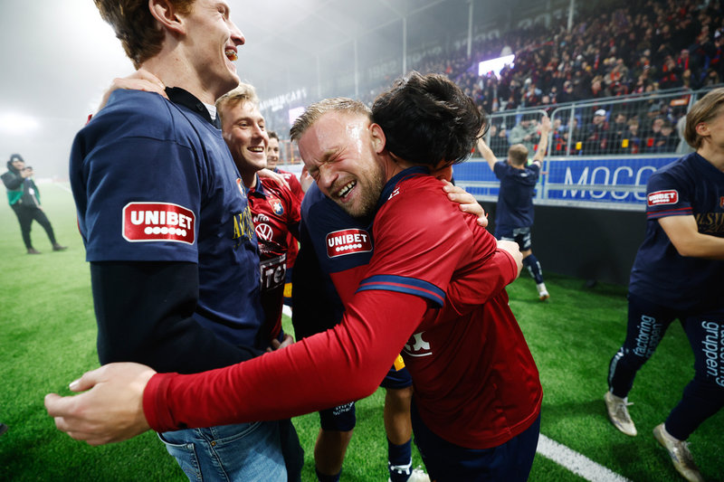 Glädjescener i Örgryte efter avancemanget till allsvenskan.