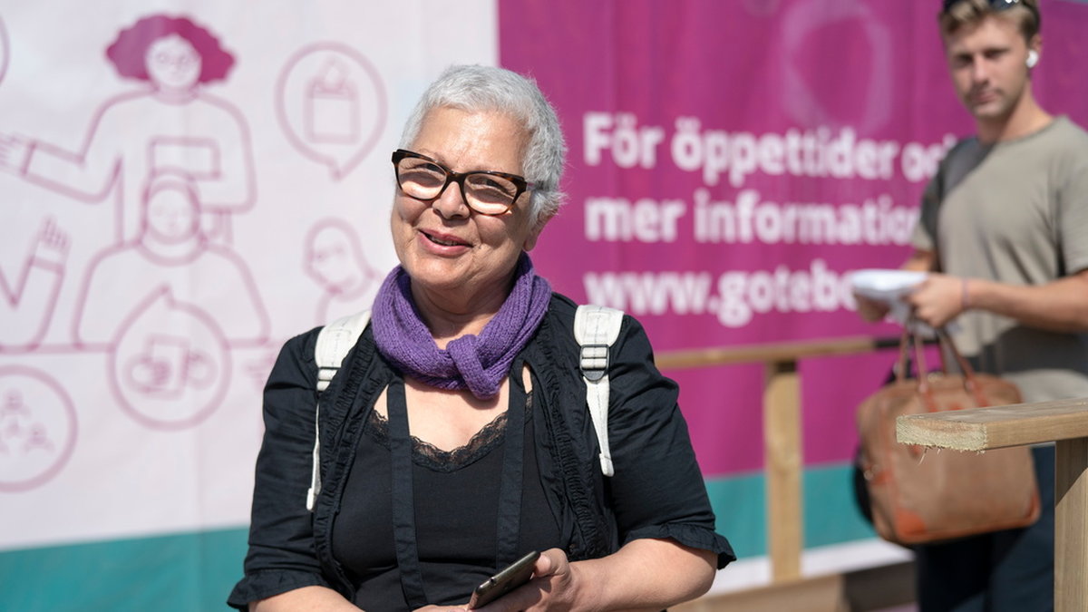 Göteborgaren Zehra Ay hade sett fram emot att rösta i flera veckor och valde därför att förtidsrösta samma dag som vallokalerna öppnade.