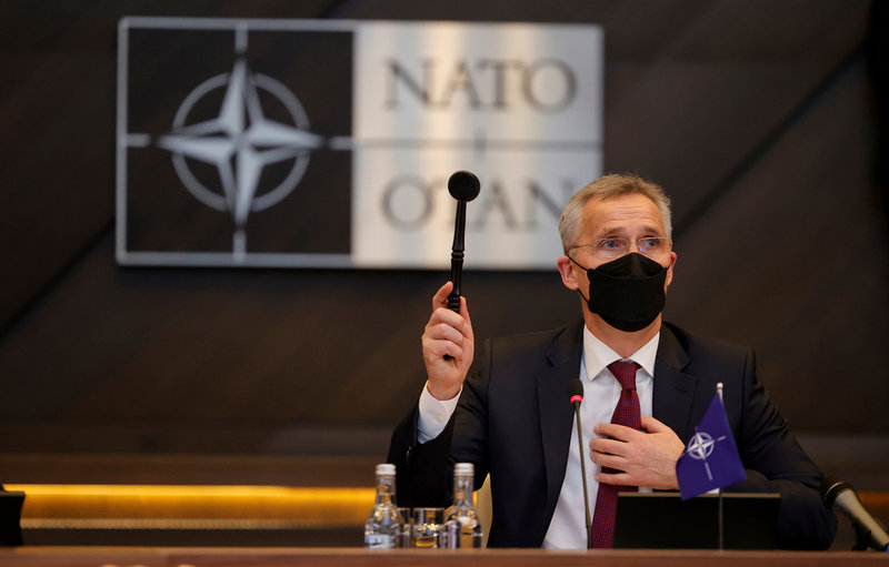 Natos generalsekreterare Jens Stoltenberg vid onsdagens försvarsministermöte i Bryssel.