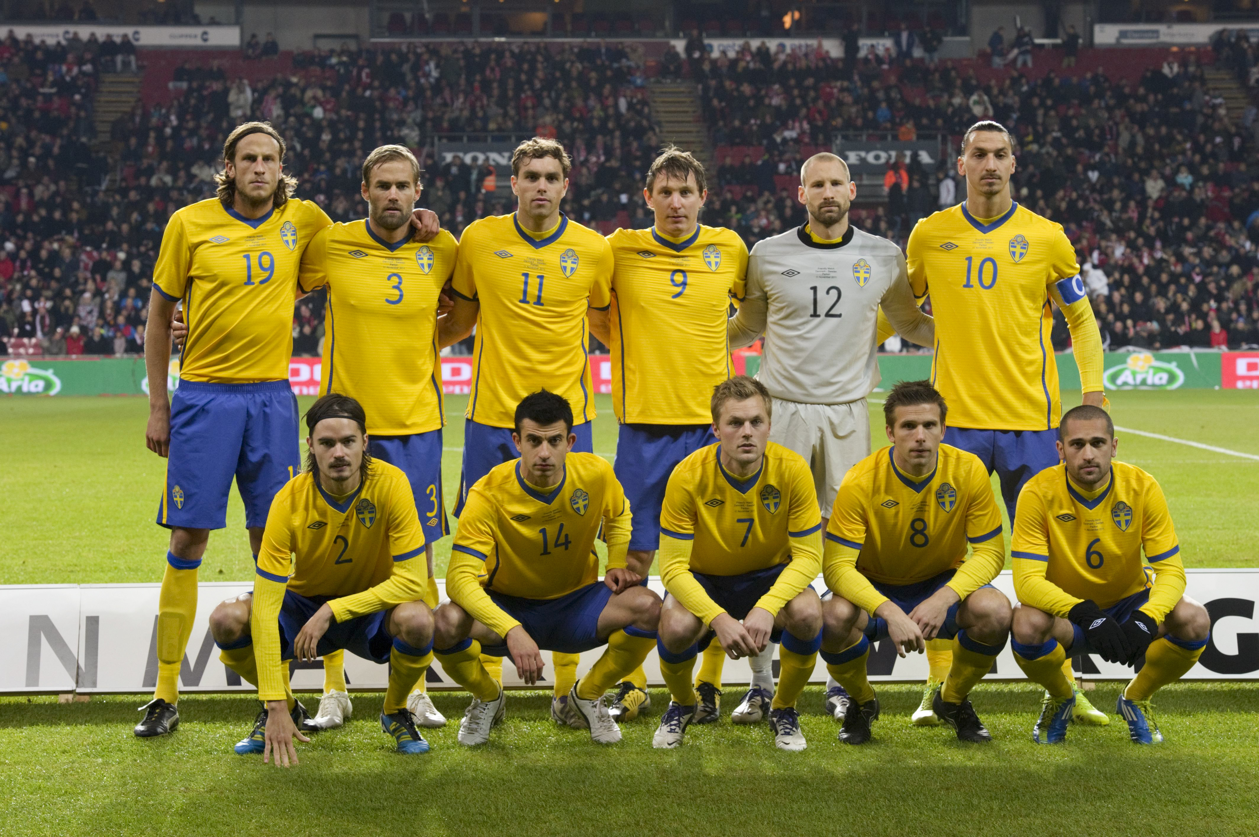 Uppställning för det svenska landslaget. Under vinterturnén möter en B-version det bahrainska landslaget i Doha, Qatar.