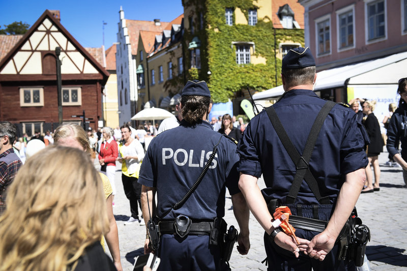 Det är inte svårt att få poliser att jobba under Almedalsveckan. "Själva polisarbetet kan vara lågintensivt, vilket ställer stora krav på de som är på plats", säger kommenderingschefen Fredrik Persson. Arkivbild.